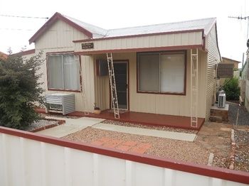 Aussie Bacon & Eggs Cottages - Hervey Bay Accommodation 2