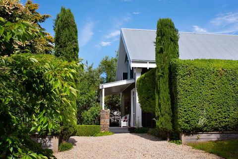 Park Avenue - Hervey Bay Accommodation 0
