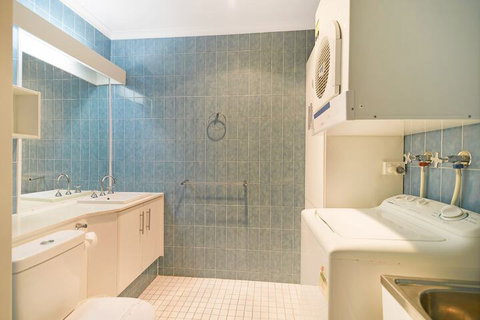 Kari 3 - 3/7 Peregian Esplanade - Hervey Bay Accommodation 4