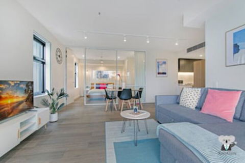 NEW Cozy Comfy APT Near Sydney Airport & CBD - Hervey Bay Accommodation 0