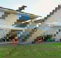 Waterfront Villa in Sanctuary Lakes - Hervey Bay Accommodation