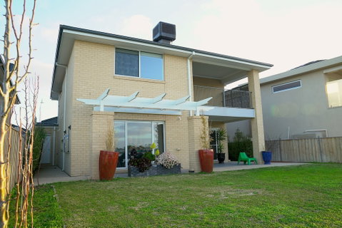 Waterfront Villa In Sanctuary Lakes - Hervey Bay Accommodation 0