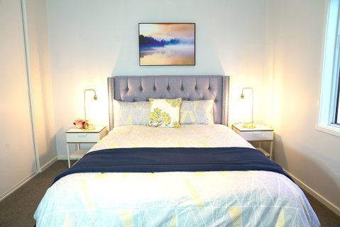 Waterfront Villa In Sanctuary Lakes - Hervey Bay Accommodation 6