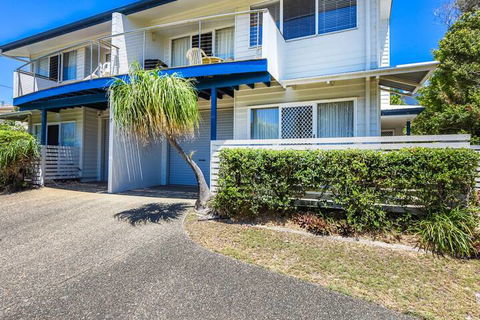 Sunbright 2/5 Petrel Street - Hervey Bay Accommodation 1