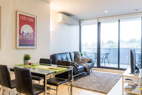Modern 1 Bedroom In Tranquil Parklands - Hervey Bay Accommodation 5