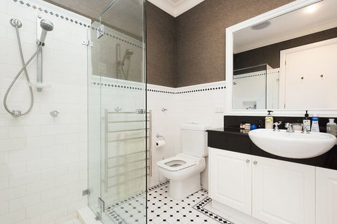 Vaucluse Manor H327 - Hervey Bay Accommodation 6
