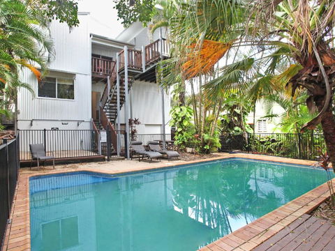 Mayfield 23 5 BDRM Home With Pool - Hervey Bay Accommodation 1