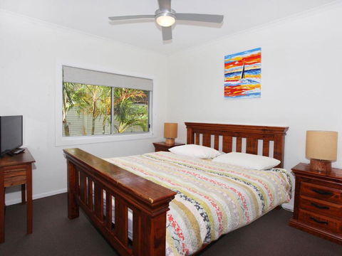 Mayfield 23 5 BDRM Home With Pool - Hervey Bay Accommodation 5