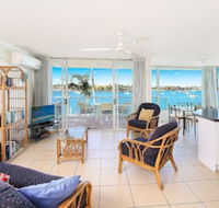 Amazing Waterfront Views Sunshine Coast H330 - Hervey Bay Accommodation