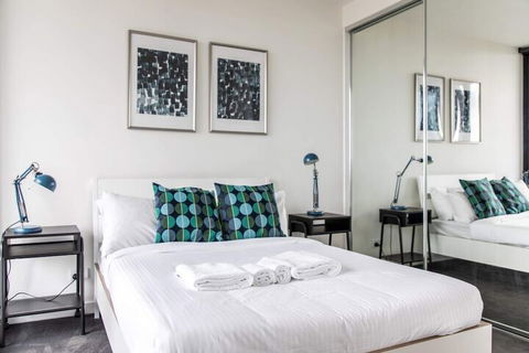 Modern 1BD Apt With Amazing Views - Hervey Bay Accommodation 5