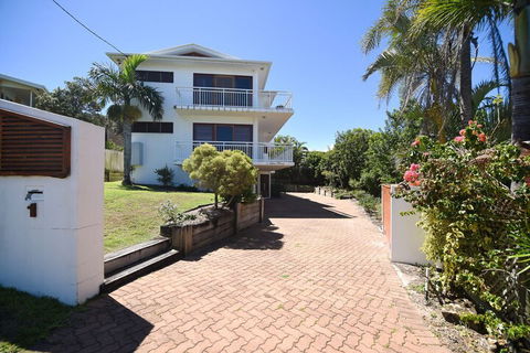Notre Reve - 2/4 Brolga Place - Tourism Hervey Bay 1