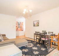 Spacious  Cozy Apartment In Heart Of Redfern - Hervey Bay Accommodation