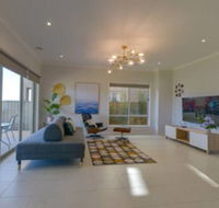 Luxury Waterfront Grand Villa in Melbourne - Hervey Bay Accommodation