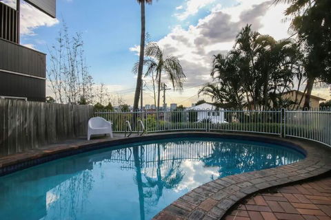 Cosy 1 Bedroom Unit With Views Of The City - Tourism Hervey Bay 3