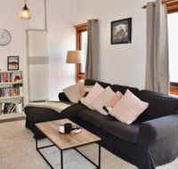 Charming Terrace House on Tree Lined Street - Hervey Bay Accommodation