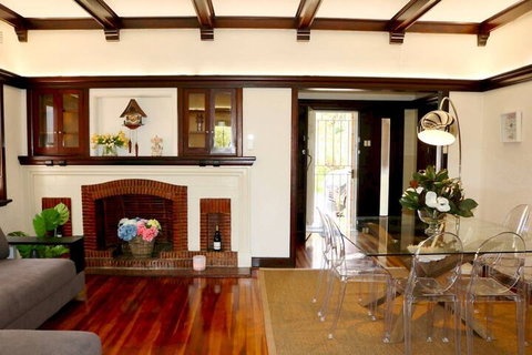 Charming & Cosy Home With City Views - Hervey Bay Accommodation 6