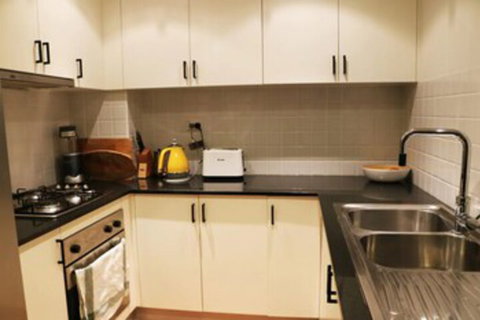 Erko Home In The Middle Of The Action With Parking - Hervey Bay Accommodation 0