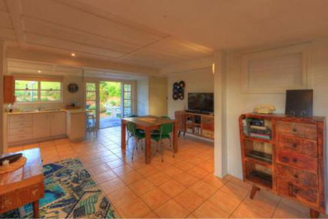 Maleny Homestead & Cottage - Hervey Bay Accommodation 7