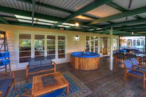 Maleny Homestead & Cottage - Hervey Bay Accommodation 2