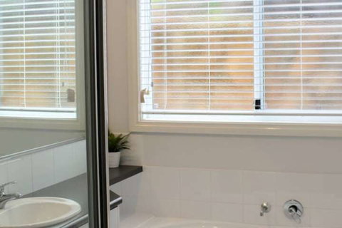 Flinders View Beach House - Hervey Bay Accommodation 2