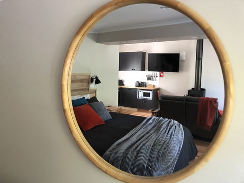 Mole Creek Hideaway - Tourism Hervey Bay 4