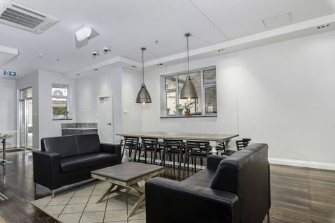 Alloggio Studios On King - Hervey Bay Accommodation 4