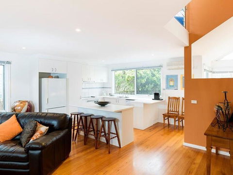 EVERGREEN BEACH HOUSE - Tourism Hervey Bay 3