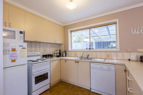 PERFECT On PYMBLE AVE - Hervey Bay Accommodation 7