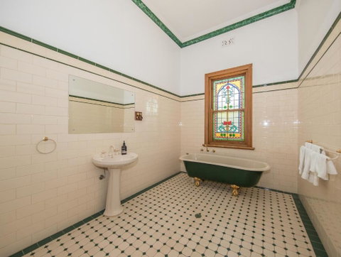 Barossa Valley View Guesthouse - Hervey Bay Accommodation 1