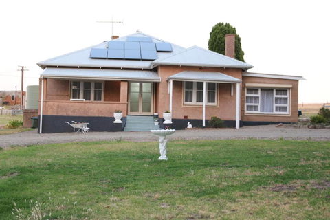 Pink Gums Farmstay - Hervey Bay Accommodation 4