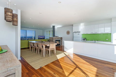 Moyan Standing Tall At The Edge Of The Indian Ocean - Hervey Bay Accommodation 6