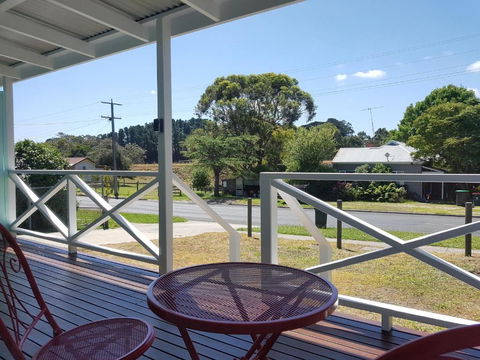 Fish Creek Alkira Accommodation - Hervey Bay Accommodation 6