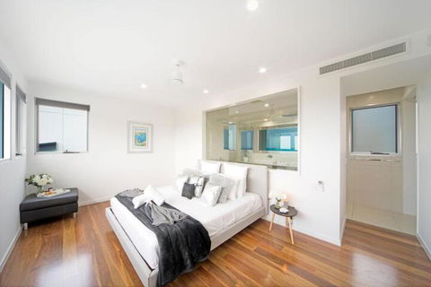 Bellevue Holiday Home Airlie Beach - Hervey Bay Accommodation 4