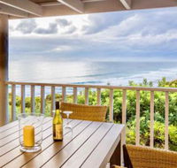 Yallingups best located beach house - Hervey Bay Accommodation
