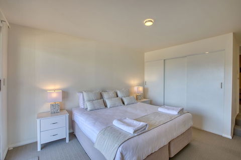 Quarterdeck Apartment - Tourism Hervey Bay 4