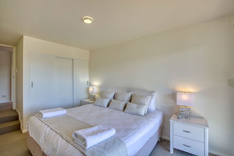 Quarterdeck Apartment - Tourism Hervey Bay 3