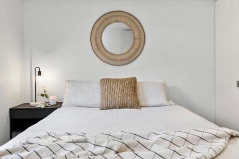 SURF CENTRAL Wifi Double Garage & Smack Bang In The Middle Of Town - Hervey Bay Accommodation 4