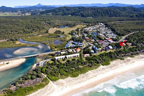 Absolute Beachfront At Hastings - Hervey Bay Accommodation 6