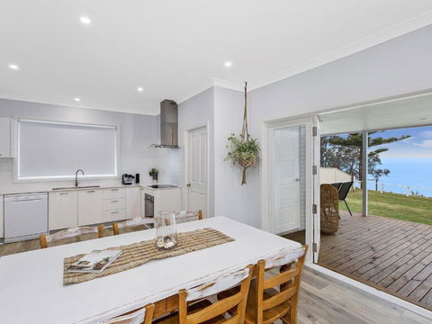 Toukley Waterfront Oasis - Tourism Hervey Bay 5