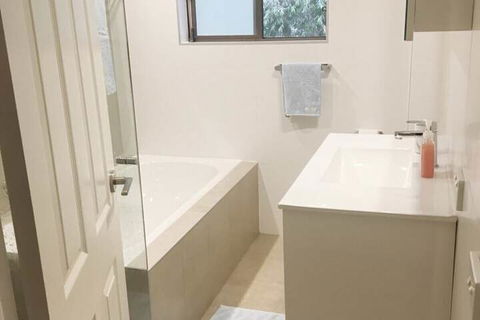 Modern Apartment Close To Randwick, Unsw & City - Hervey Bay Accommodation 1