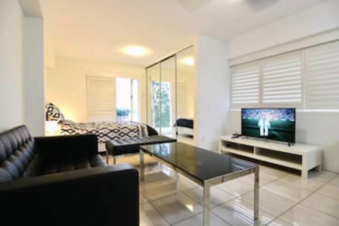 Modern Studio Apartment With Pool & Amazing Views - Hervey Bay Accommodation 0