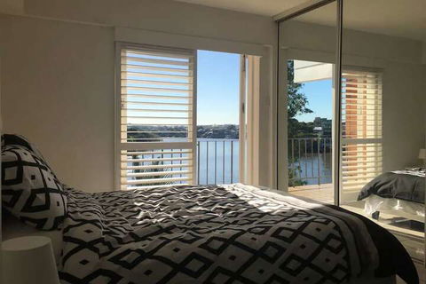 Modern Studio Apartment With Pool & Amazing Views - Hervey Bay Accommodation 6