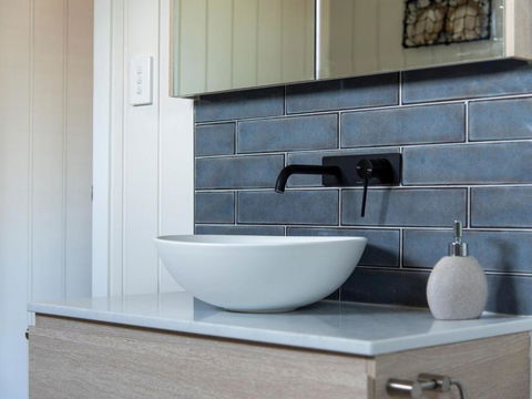 Rennies Retreat Bushland & Ocean Views - Tourism Hervey Bay 1