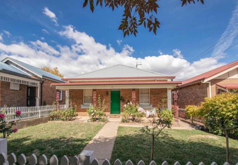 Ambrose On Byng Central Location W / 2 Bathroom - Hervey Bay Accommodation 4
