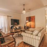 Ambrose On Byng Central Location W / 2 Bathroom - Hervey Bay Accommodation 0