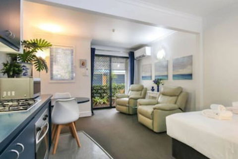 Beautiful Studio In Great Leafy Location - Hervey Bay Accommodation 0