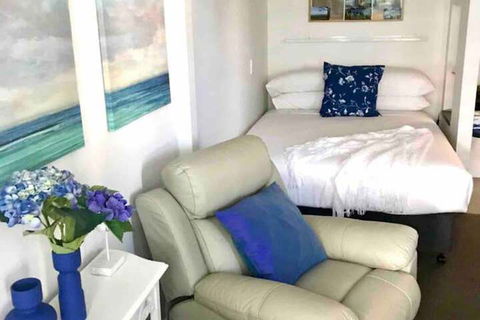 Beautiful Studio In Great Leafy Location - Hervey Bay Accommodation 3