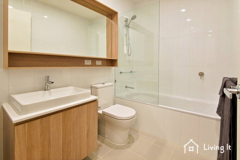 Tomkins Townhouse - Hervey Bay Accommodation 4