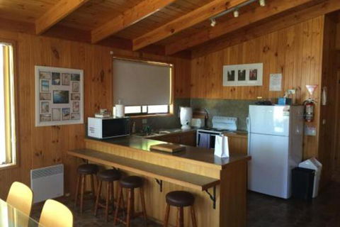 Alluvion Beach Cottage - Tourism Hervey Bay 6