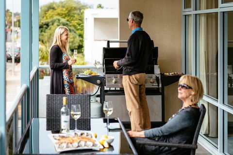 Port Lincoln Foreshore Apartments - Hervey Bay Accommodation 1